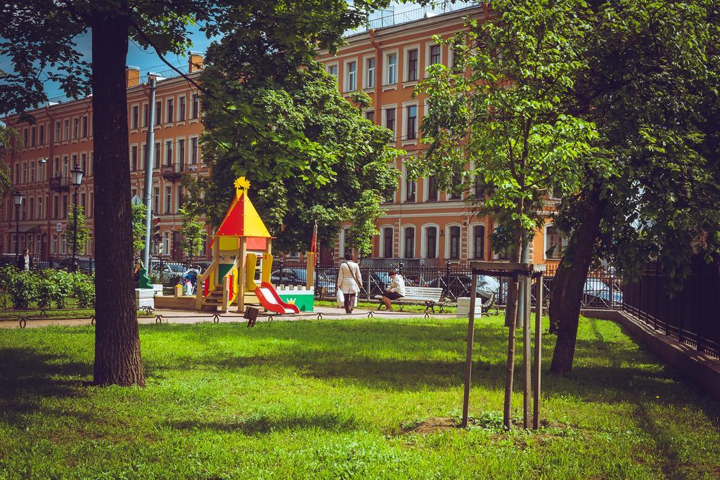 Rainbow Hostel Санкт-Петербург Экстерьер фото